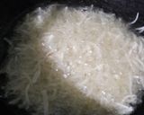 A picture of step 3 of Spicy Egg Noodles Bhel.