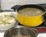 Hình bước làm 1 của món Canh Cua Mướp Mồng Tơi