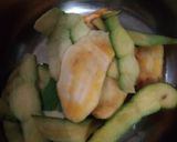 Foto langkah ke 1 dari resep Sirup Kulit dan Biji Mangga.