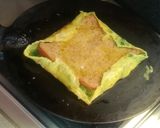 A picture of step 3 of Palak bread omelete.