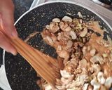ડ્રાયફ્રુટ ચીક્કી (Dryfruit Chikki Recipe In Gujarati) રેસીપી સ્ટેપ2ફોટો