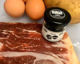 Foto del paso 1 de la receta Huevos rotos con trufa negra y jamón ibérico