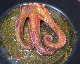 Foto del paso 3 de la receta: Pulpo embarrado