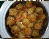 A picture of step 6 of Yam balls.