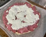 Une image de l'étape 8 de Tarte salée aux tomates, courgette, salami, mozzarella et brie de Meaux.