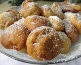Foto del paso 4 de la receta: Buñuelos de manzana, de banana, de pasas de uva, de chips de chocolote