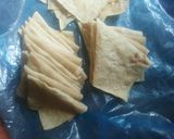 A picture of step 3 of Samosa.