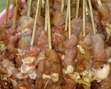 Foto langkah ke 5 dari resep Sate Ayam Madura Bumbu kacang Mom Vee.