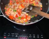 A picture of step 3 of Shahi Paneer.