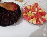 Pas rețetă Salată de pepeni, ananas și măr, cu sos de mure negre 2 fotografie