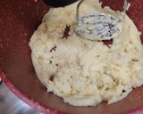 A picture of step 3 of Mashed Potatoes.