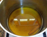 Foto del paso 4 de la receta: Peras al mosto blanco en almíbar de albaricoque y vainilla