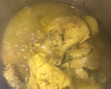 Foto del paso 3 de la receta: Pollo con papas y guisantes