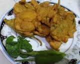 A picture of step 6 of Aloo Mirchi Pakoray #CookpadRamadan #IftariContest.