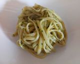 A picture of step 3 of Linguine al Portofino.