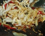 Foto langkah ke 5 dari resep Tumis Jamur Pedas.