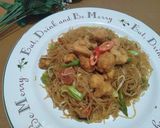 Foto langkah ke 4 dari resep Bihun Goreng Ayam Pok pok.