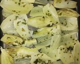 Foto del passaggio 1 della ricetta Finocchi gratinati con olive taggiasche e pomodori secchi