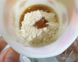 Foto langkah ke 3 dari resep Banana Mug Cake.