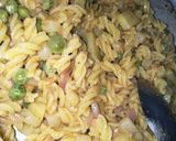 A picture of step 8 of Balti Macroni.