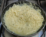 Foto del paso 5 de la receta: Espaguetis con crema mixta, de bechamel y Velouté