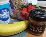 Foto del paso 1 de la receta: Yogurt cremoso con frutas y mermelada