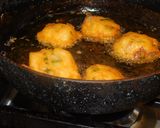 A picture of step 3 of Coconut Bonda.