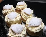 A picture of step 11 of Swedish Semla.