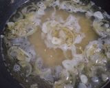 Foto langkah ke 2 dari resep Sup Makaroni dengan Jamur dan Brokoli.