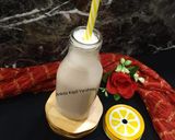 A picture of step 2 of Shake (Chikoo Shake).