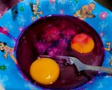 Foto langkah ke 2 dari resep Mie Homemade Buah Naga 2 telur.