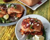 A picture of step 3 of Spicy Schezwan masal pav.