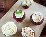 Foto langkah ke 3 dari resep Red Velvet Cupcakes with Ermine Frosting.