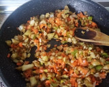 Foto del paso 2 de la receta: Solomillos de pollo con verduras y champiñón