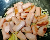 Foto del paso 7 de la receta: Salchichas frescas guisadas