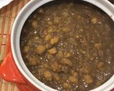 A picture of step 10 of Amritsari chole.