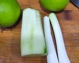 Foto del paso 1 de la receta: Espárragos blancos con vinagreta de lima