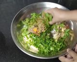 A picture of step 4 of Aloo Ke pakoray.