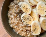 Une image de l'étape 3 de 💚 Porridge aux flocons d’avoine, banane en topping.