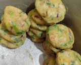 Foto langkah ke 8 dari resep Perkedel Kentang Padang.