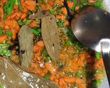 A picture of step 4 of Basanti polau (yellow rice).