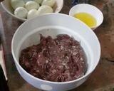 A picture of step 2 of Scotch egg.