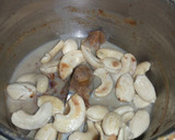 A picture of step 4 of Dates Kheer.