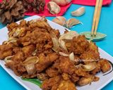 Foto langkah ke 5 dari resep Ayam Goreng Bawang Khas Batam.