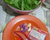 Foto langkah ke 1 dari resep Tumis kangkung.