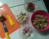 Foto langkah ke 1 dari resep Tumis jamur kancing pedas gurih.
