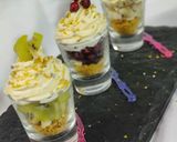 A picture of step 8 of Butter frosting fruit shots.