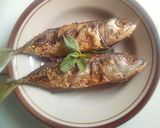 Foto langkah ke 2 dari resep Ikan Kembung Goreng.