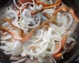 Foto del paso 2 de la receta: Bifes de Lomo a la olla + ensalada mixta
