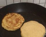 Foto langkah ke 4 dari resep Banana Oatmeal Pancake.